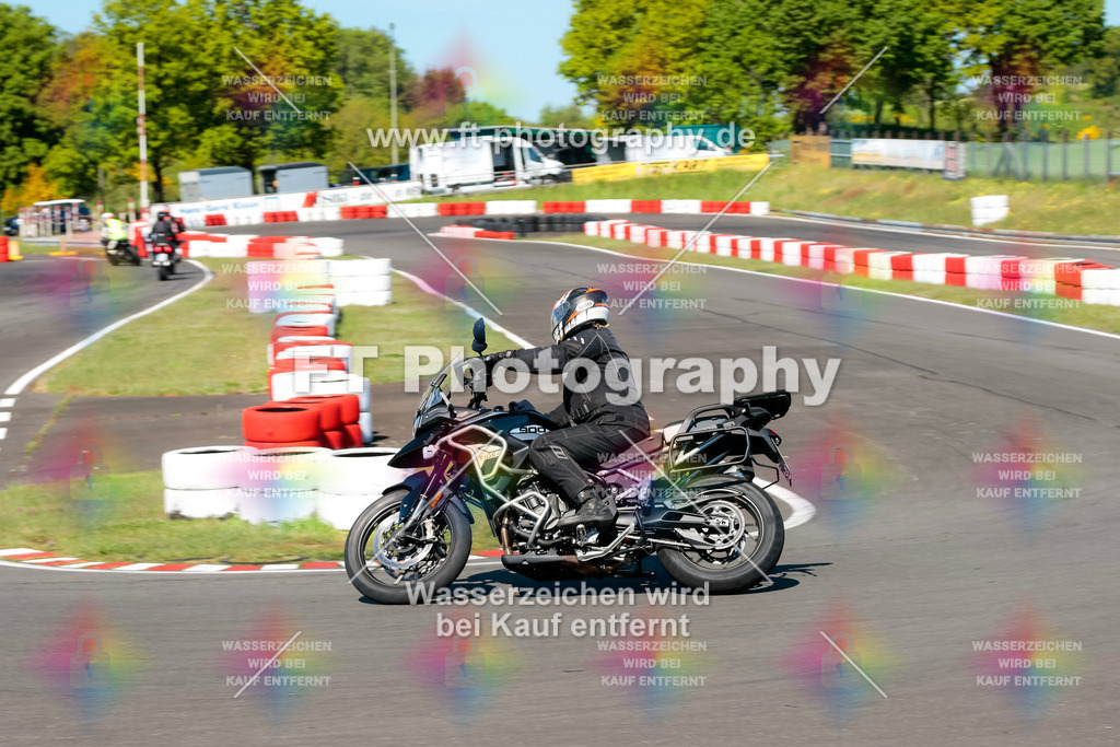 Moto-TeamOBK-21729 | Hier findet Ihr Bilder von Touristenfahrten auf der Nürburgring Nordschleife oder von anderen Veranstaltungen die ich besucht habe. Viel Spass beim Durch Schauen 