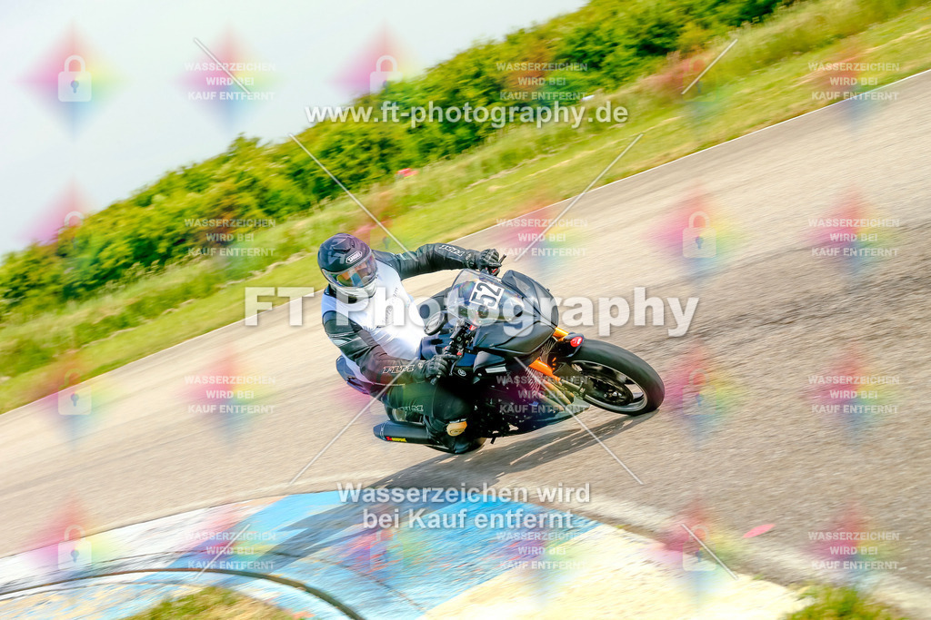 _MOT1271 | Hier findet Ihr Bilder von Touristenfahrten auf der Nürburgring Nordschleife oder von anderen Veranstaltungen die ich besucht habe. Viel Spass beim Durch Schauen 