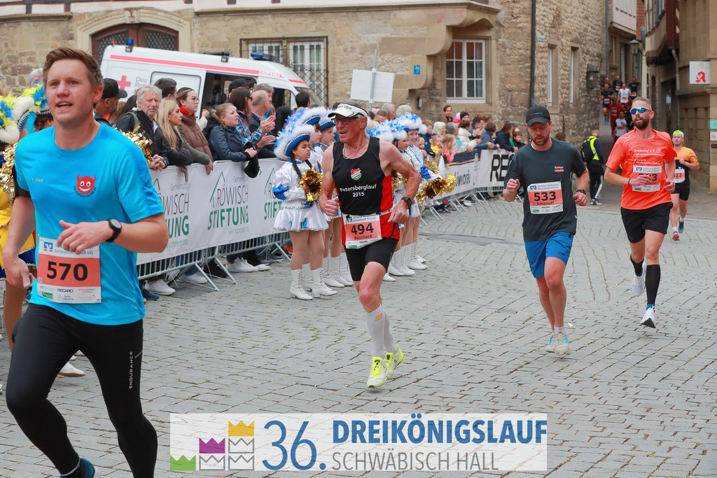 VR Bank Hauptlauf 10km | 3königslauf 2022 VR Bank Hauptlauf - Realisiert mit Pictrs.com