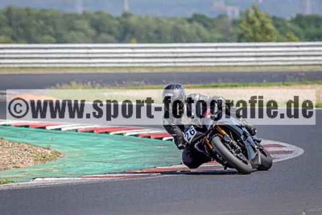 spof8295 | Professionelle Fotos von Sportveranstaltungen, aber auch Hochzeiten und anderen Events. - Realisiert mit Pictrs.com