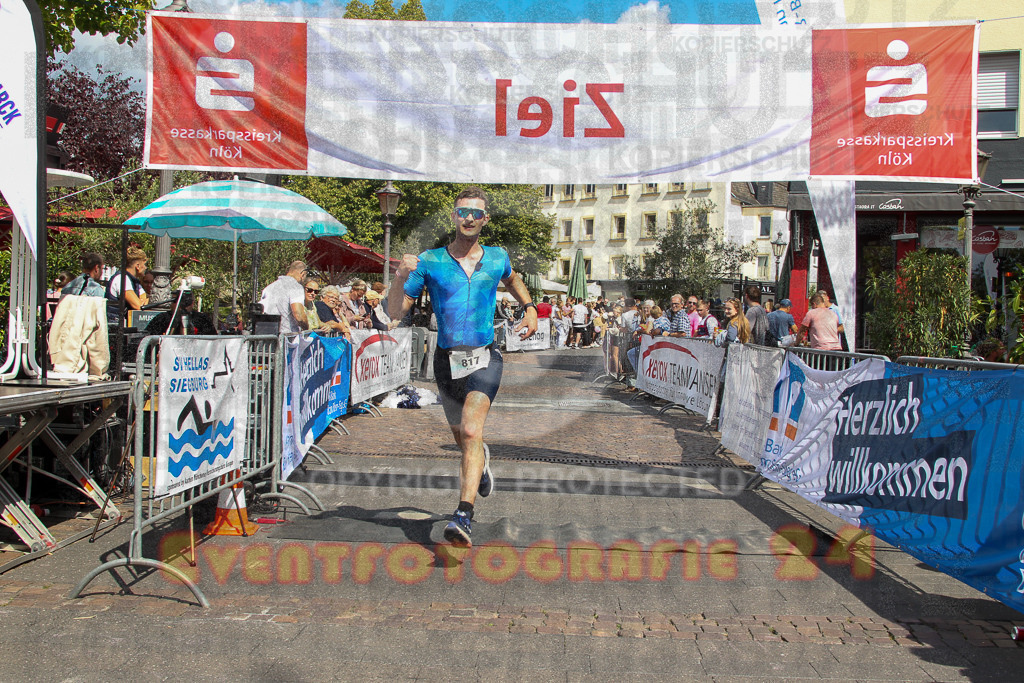 250824_1451_EV4_2314 | Sportfotografie im Rhein-Sieg Kreis, Köln, Bonn, NRW, Rheinland Pfalz, Hessen, etc. Unser Tätigkeitsfeld umfasst den Laufsport vom Volkslauf über den Marathon, Duathlon, Triathon bis zum Ultralauf wie Kölnpfad Ultra oder Schindertrail.