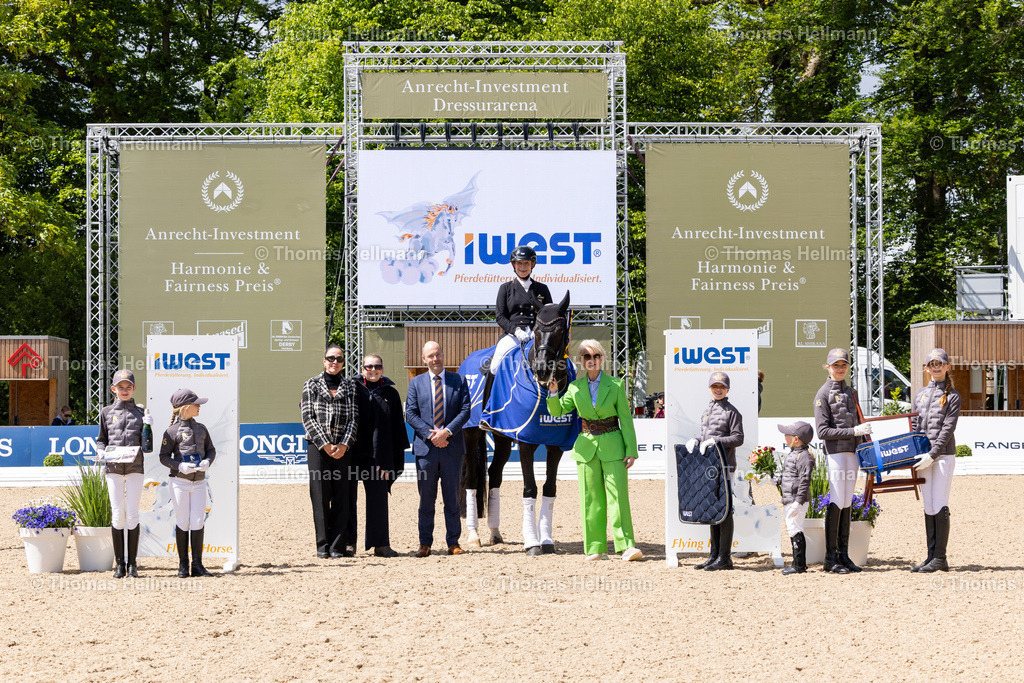 TH_405-WERTH Isabell (GER)_ Wendy de Fontaine_37598 | Deutsches Spring- und Dressur-Derby 2026 am 15.05.26 in Hamburg, 405WERTH Isabell (GER), Wendy de Fontaine