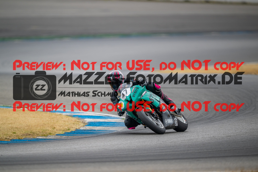 MaZZes-Fotomatrix-20260809-579185 | R1