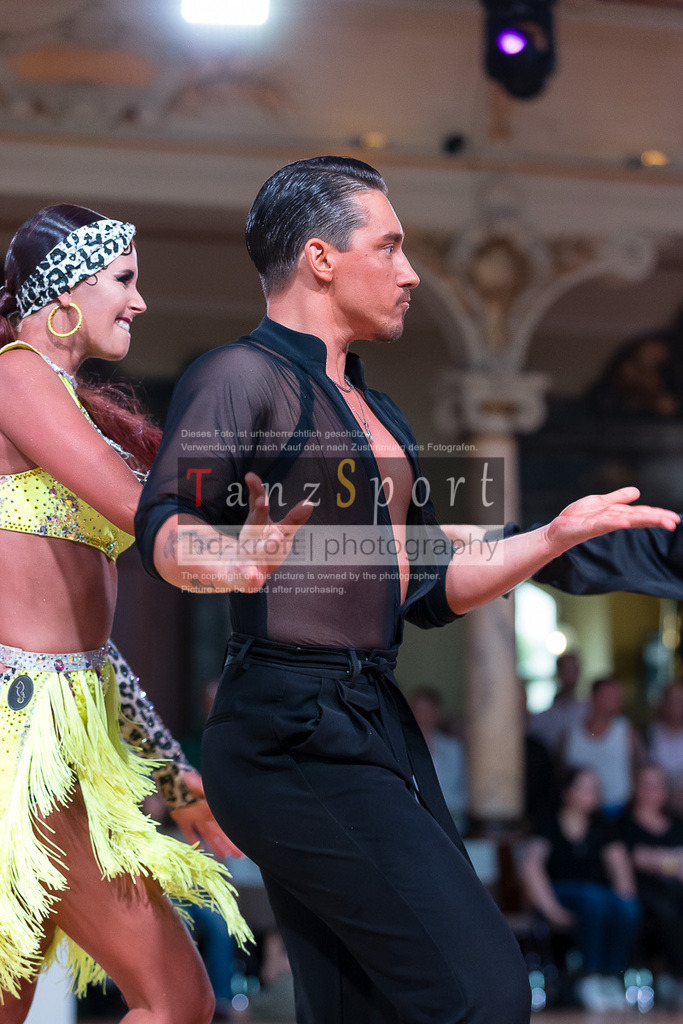 20240706_WDSF_WO_Latin_8936 | Tanzsportbilder, Standardtanz, Lateintanz, WDSF, DTV, LTVB, dancecomp, goc, hessen tanzt, blaues band der spree, walzer, tango, wiener walzer, slowfox, quickstepp, samba, rumba, cha-cha-cha, paso doble. jive, hd-kroft photography, turniertanzsport