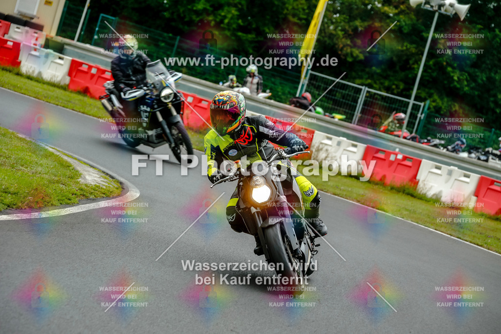 VBK-3625 | Hier findet Ihr Bilder von Touristenfahrten auf der Nürburgring Nordschleife oder von anderen Veranstaltungen die ich besucht habe. Viel Spass beim Durch Schauen 