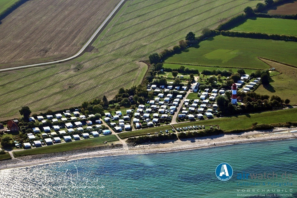 Luftbilder Campingplatz Seehof - Besonders ruhig und idyllisch | Besonders ruhig und idyllisch ist der Platz in der Vor- und Nachsaison, wenn Camper mehr Platz und Ruhe genießen können. Ideal für Familien, Paare und Hundebesitzer, die Natur, Strand und Erholung suchen.