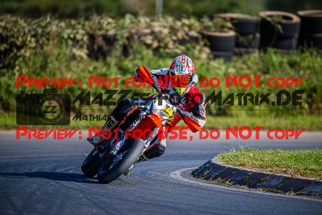 MaZZes_FotoMatrix_230916_3827 | S2