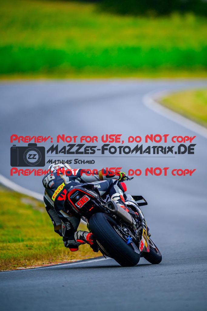 MaZZes_FotoMatrix_240727_6007705_9110 | STK