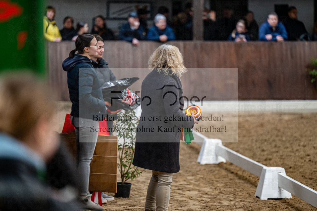 20240310-DOS_1185 | Entdecke hochwertige Reitturnierfotos von Foto Oger. Professionell, emotional und authentisch – jetzt Lieblingsmomente im Shop bestellen.Deutschlandweite Turnierfotografie. - Realisiert mit Pictrs.com