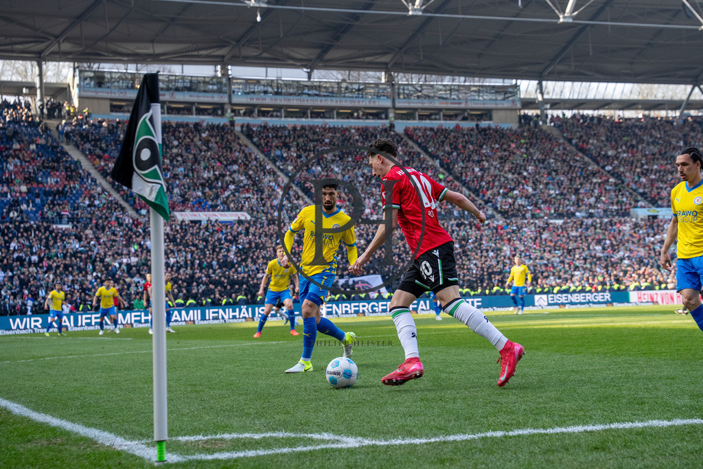 H96_BTSV-24 | Philipp-Heist - Realisiert mit Pictrs.com