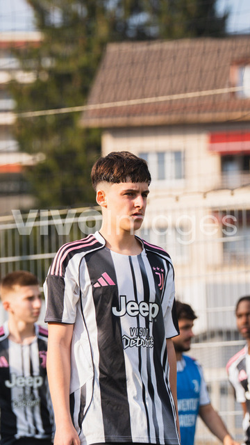 juv_lut_fmachado-0206 | Images from the Juniors B match between Juventus Academy and FC Lutry, played on 18 March 2026 in Lutry, Switzerland, featuring players, coaching staff and match action throughout the game.