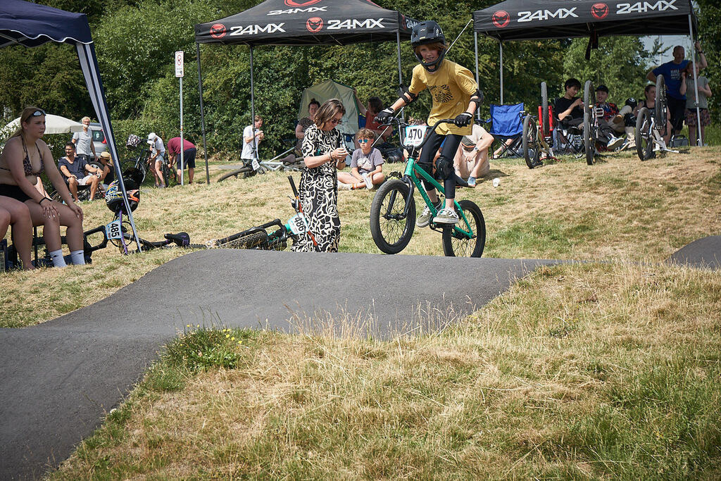 202506251-02 PM25 132@sebastiankopp | German Pumptrack Series - Realisiert mit Pictrs.com