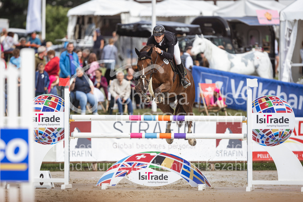 240712_BHO_ZweiPh-M2-2-641 | Deine schönsten Turniermomente als professionelle Fotos! Entdecke hochwertige Pferdesport-Fotografie im Online-Shop. Jetzt Fotos finden & bestellen!