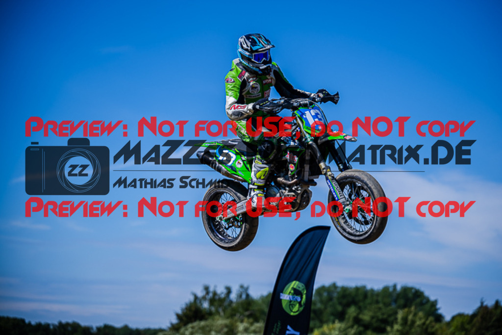 MaZZes_FotoMatrix_220903_0784 | UE40