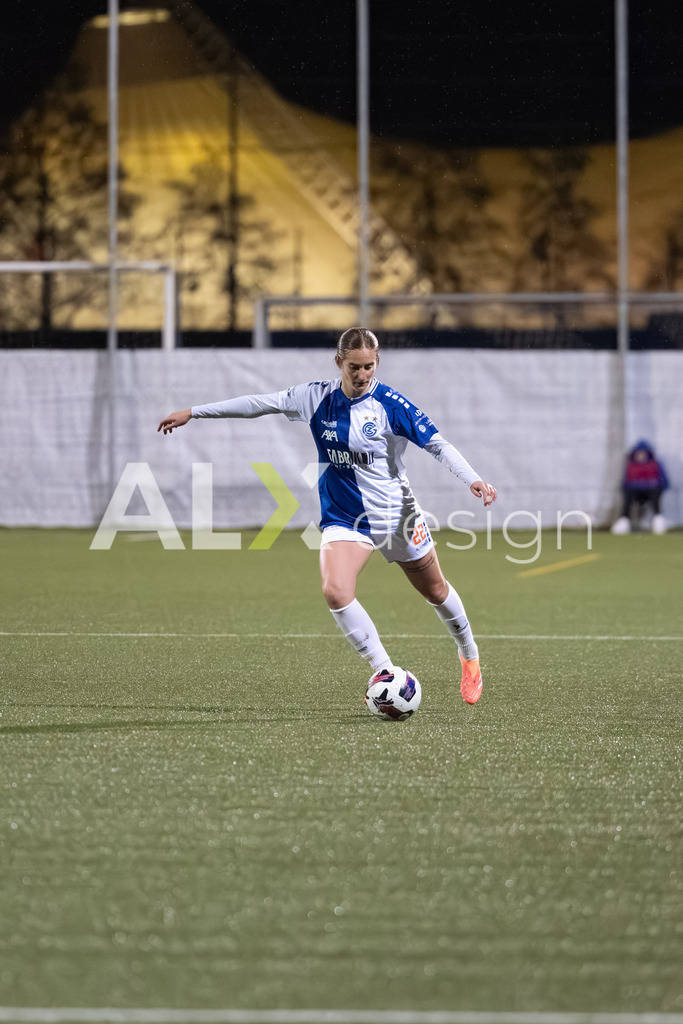 Fußball I Frauen I Saison 2025-2026 I AXA Women's Super League | Women I 14. Spieltag I Grasshoppers Club Zürich - FC Luzern I 14.02.2026 | 22 Morgane Nicoli (FR) (GC Zürich) – Abwehr - Realisiert mit Pictrs.com