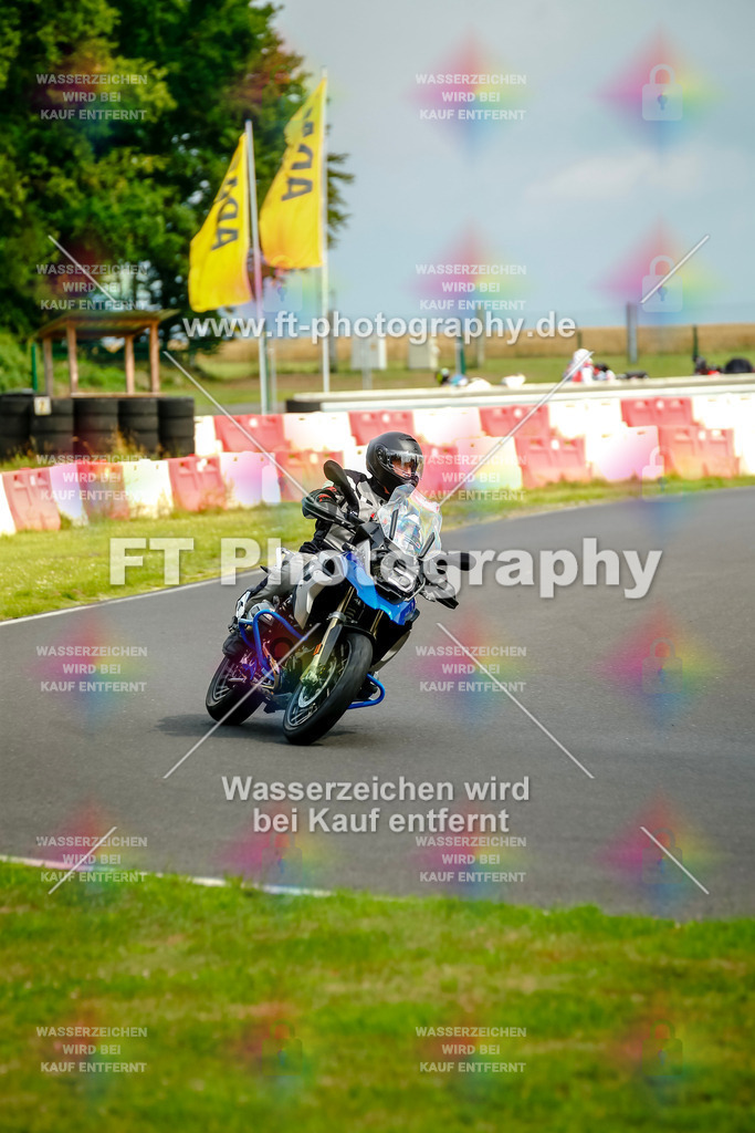 VBK-4499 | Hier findet Ihr Bilder von Touristenfahrten auf der Nürburgring Nordschleife oder von anderen Veranstaltungen die ich besucht habe. Viel Spass beim Durch Schauen 