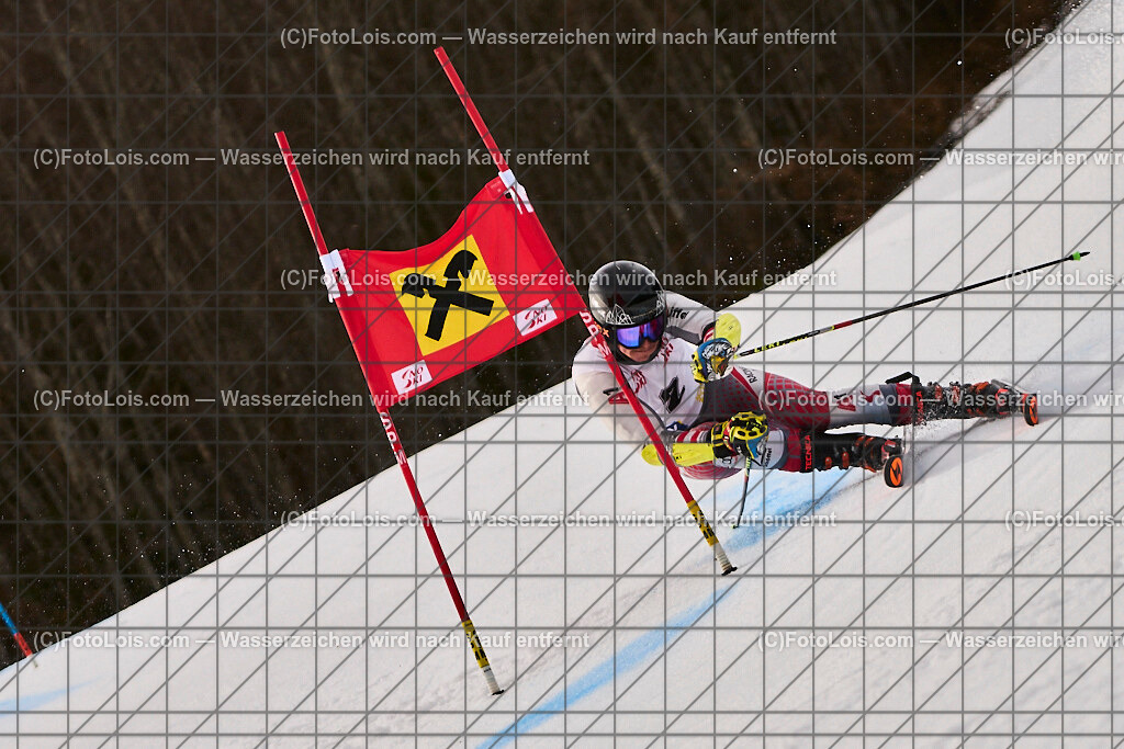 ALP7555_Herrn-FIS-GS-II_Lackenhof-WY_Poell Christoph | Internationaler FIS GiantSlalom der Herrn auf der Distelpiste in Lackenhof am Di 11. März 2025.  Österreich, LSV-NÖ, Sportunion Waidhofen/Ybbs (2035).