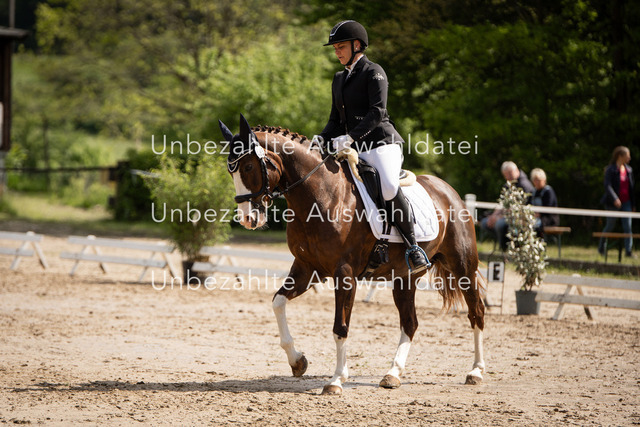 Bad_Meinberg_08651 | saradresslerfotografie - Realisiert mit Pictrs.com