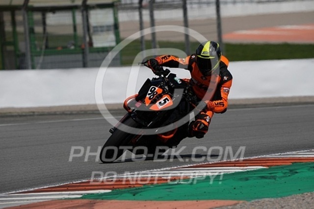 2025_03_27_PBK_31350 | Sportfotografie; SlowMotion; Video; Rennstrecke; Hafeneger; Speer; Racing; RSE; BMW; CBO; Trackday; Motorsportarena; Hockenheimring; Brno; Most; Barcelona; Valencia