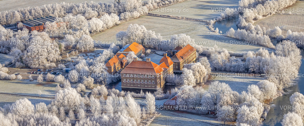 Hamm221202446SchlossOberwerries-2 | Luftbild, Schloss Oberwerries, Wasserschloss in winterlichen Lippeauen, Heessen, Hamm, Ruhrgebiet, Nordrhein-Westfalen, Deutschland