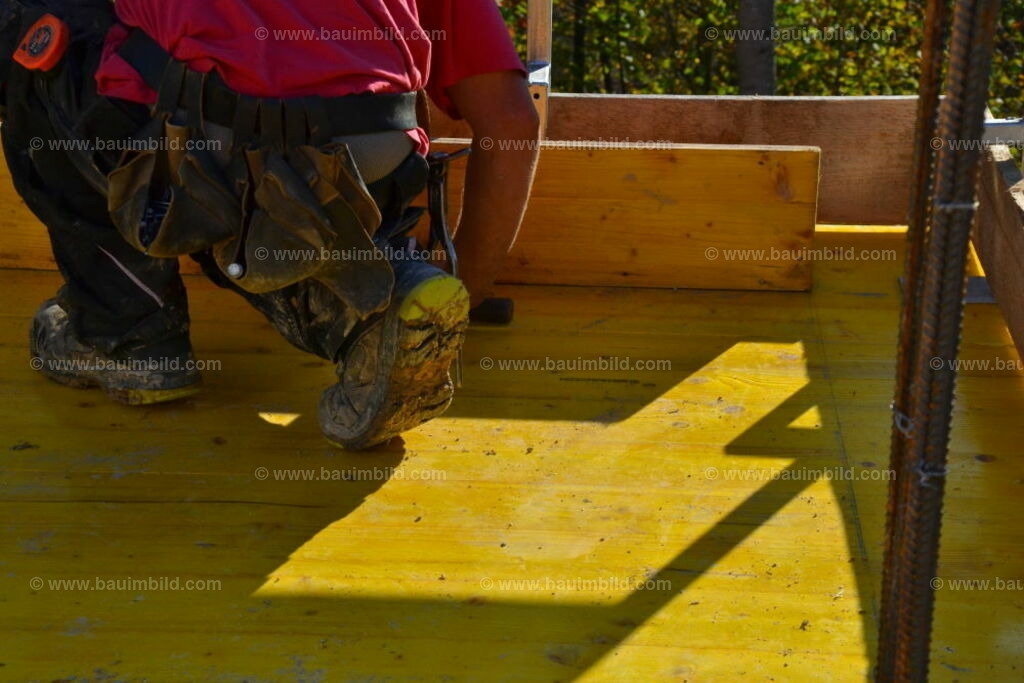 bib-lg04-betonarbeiten-0526 | Nach LV-Leistungsgruppen sortierte Detailfotos über den Bau eines Hauses. Alle Hausbau-Bilder direkt vom Urheber und Autor der Website Haus-Selber-Bauen.com