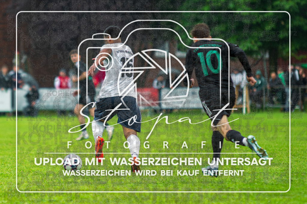 Final Kreispokal HK - Germania Walsrode vs. TSV Wietzendorf | Jardyson Silva da Luz (Germania Walsrode #15), Moritz Erfurt (TSV Wietzendorf #10); Finale Kreispokal HK - Germania Walsrode vs. TSV Wietzendorf am 07.06.2026 in Sportplatz Alter Schulweg, Schülern - Realisiert mit Pictrs.com