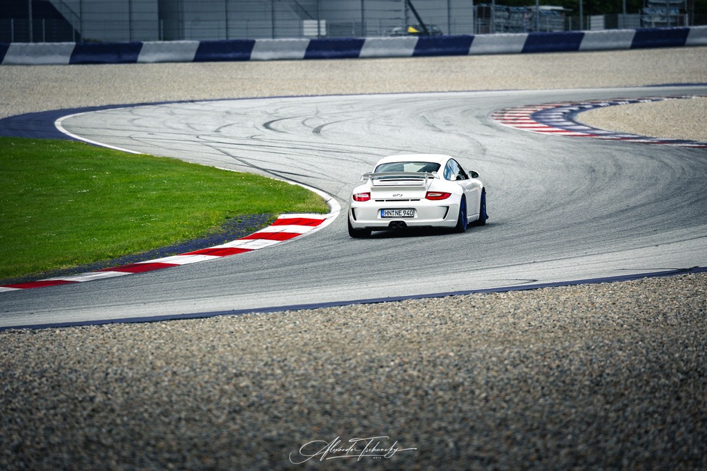 R6PZ1619 _Alexander Tschuncky | Entdecken Sie die faszinierende Welt von Alexander Tschuncky Arts: Kreative Fotografie, atemberaubende Automobilkunst und hochwertiger Bilderdruck. Lassen Sie sich inspirieren! - Realisiert mit Pictrs.com