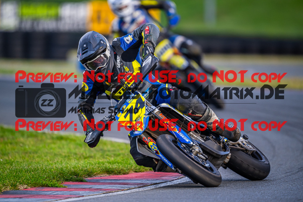 MaZZes_FotoMatrix_231001_7539 | S1