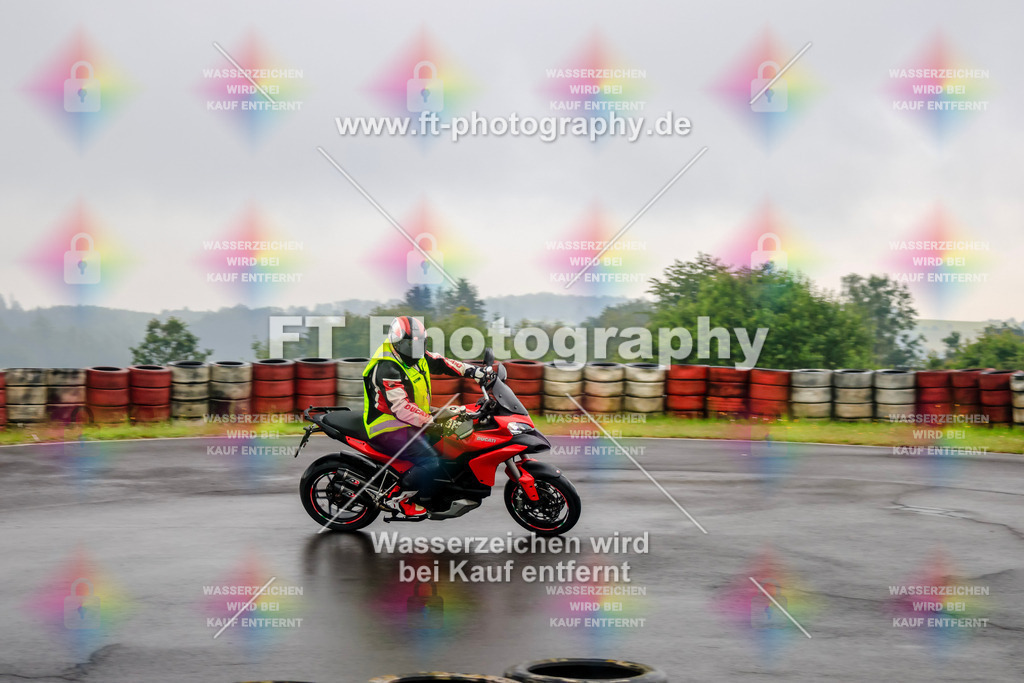 _TCM2915 | Hier findet Ihr Bilder von Touristenfahrten auf der Nürburgring Nordschleife oder von anderen Veranstaltungen die ich besucht habe. Viel Spass beim Durch Schauen 