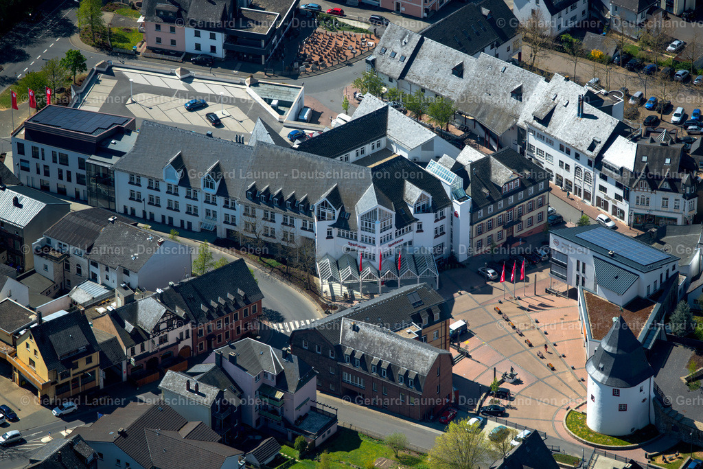 3490694S | Sparkassengebäude Simmern (Hunsrück), Rheinland-Pfalz