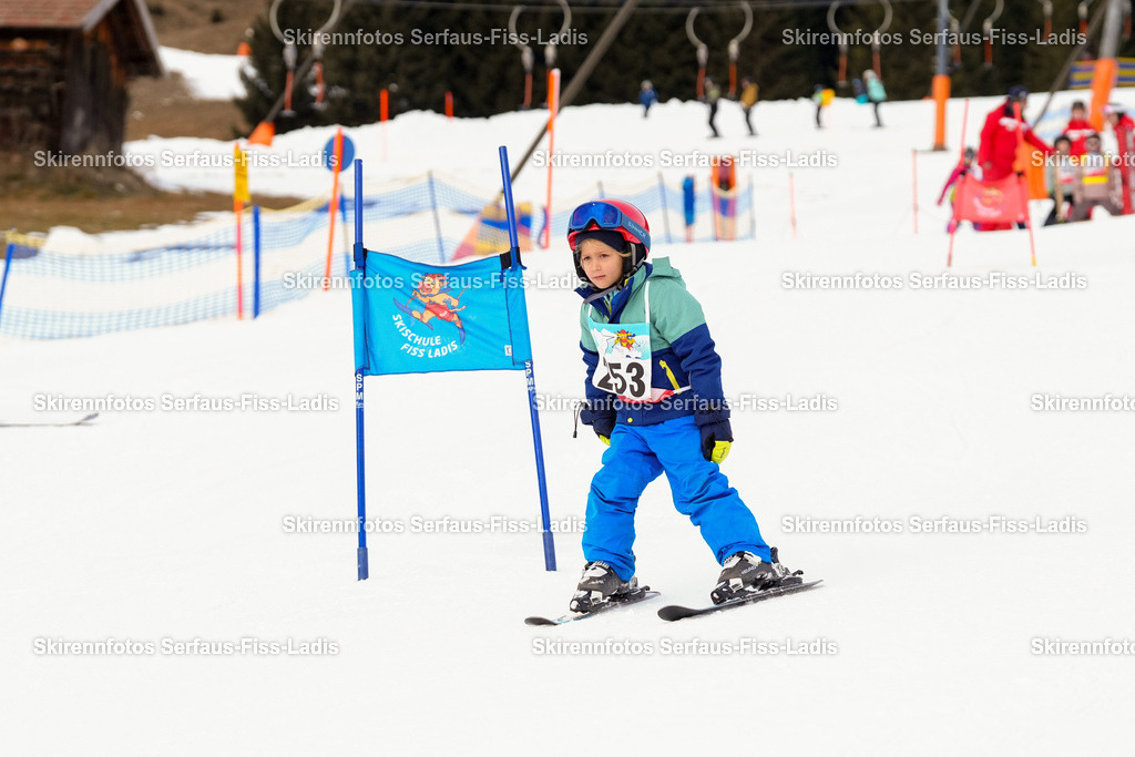 SRF_02.01.2026_0362 | Skirennfotos,Serfaus,Fiss,Ladis,Kinderskirennen,Winter,Tirol,Oberland,skirace,SFL,feelfree,weil wir's genießen,ski,Ski,skifahren,Sonnenplateau, - Realisiert mit Pictrs.com