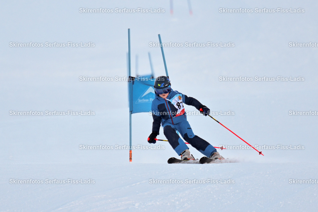 SRF_25.12.2025_0230 | Skirennfotos,Serfaus,Fiss,Ladis,Kinderskirennen,Winter,Tirol,Oberland,skirace,SFL,feelfree,weil wir's genießen,ski,Ski,skifahren,Sonnenplateau, - Realisiert mit Pictrs.com