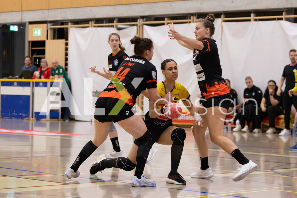 Handball I Frauen I Saison 2025-2026 I Handball Swiss Premium League 1 | Women I Round 5 I  Yellow Winterthur - GC Amicitia Zürich I 15.03.2026 | 7 Stephania Oliveira De Almeida (ES) (Yellow Winterthur) – Rückraum rechts - Realisiert mit Pictrs.com