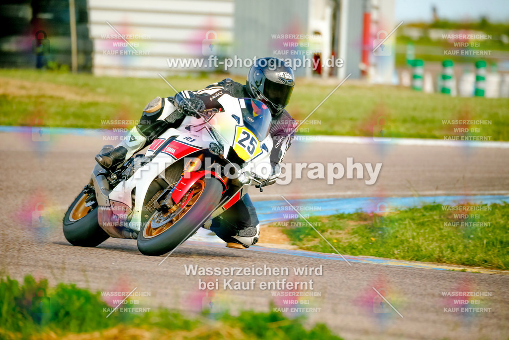 _MOT0262 | Hier findet Ihr Bilder von Touristenfahrten auf der Nürburgring Nordschleife oder von anderen Veranstaltungen die ich besucht habe. Viel Spass beim Durch Schauen 