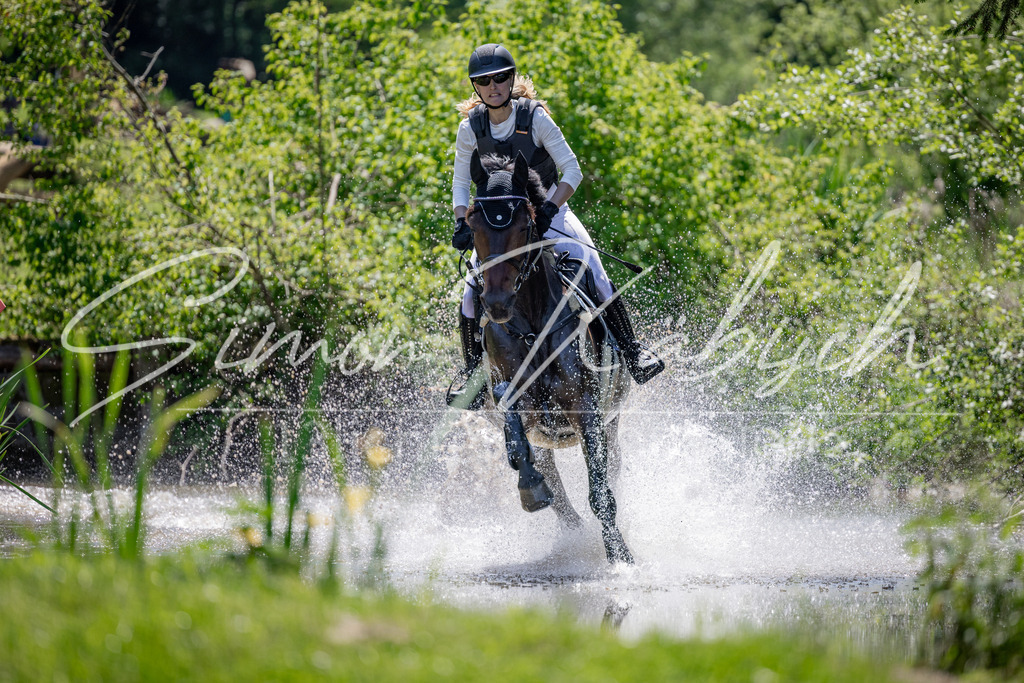 20260523-_3LI8083 | Tierfotografie Pferde, Hunde, Katzen, Haustiere.
Turnierfotografie Reitturniere, Reiten, Springreiten, Dressur in Hanau, dem Main-Kinzig-Kreis und dem Rhein-Main- Gebiet um Frankfurt