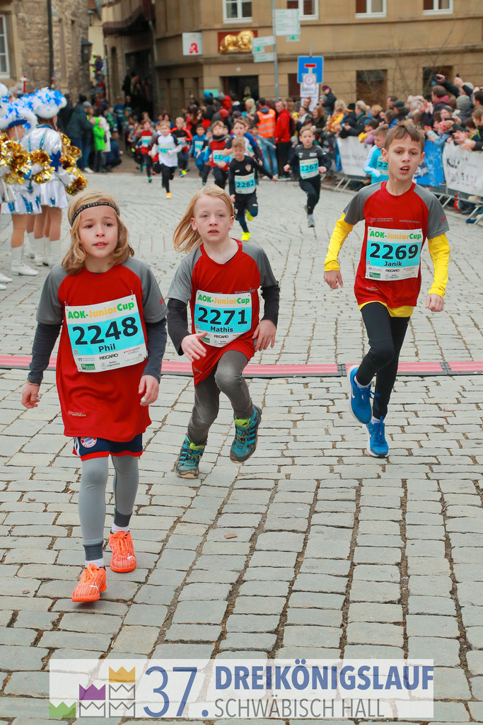 AOK JuniorCup 400m | 3Koenigslauf 2023 - Realisiert mit Pictrs.com