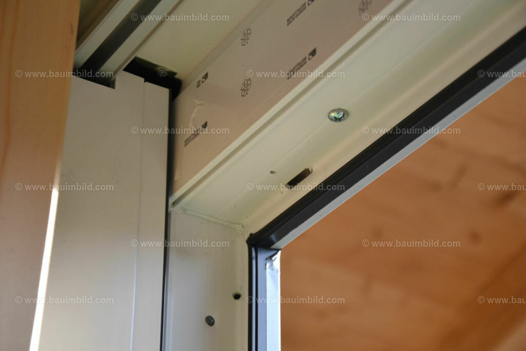 bib-lg14-fenster-0003 | Nach LV-Leistungsgruppen sortierte Detailfotos über den Bau eines Hauses. Alle Hausbau-Bilder direkt vom Urheber und Autor der Website Haus-Selber-Bauen.com