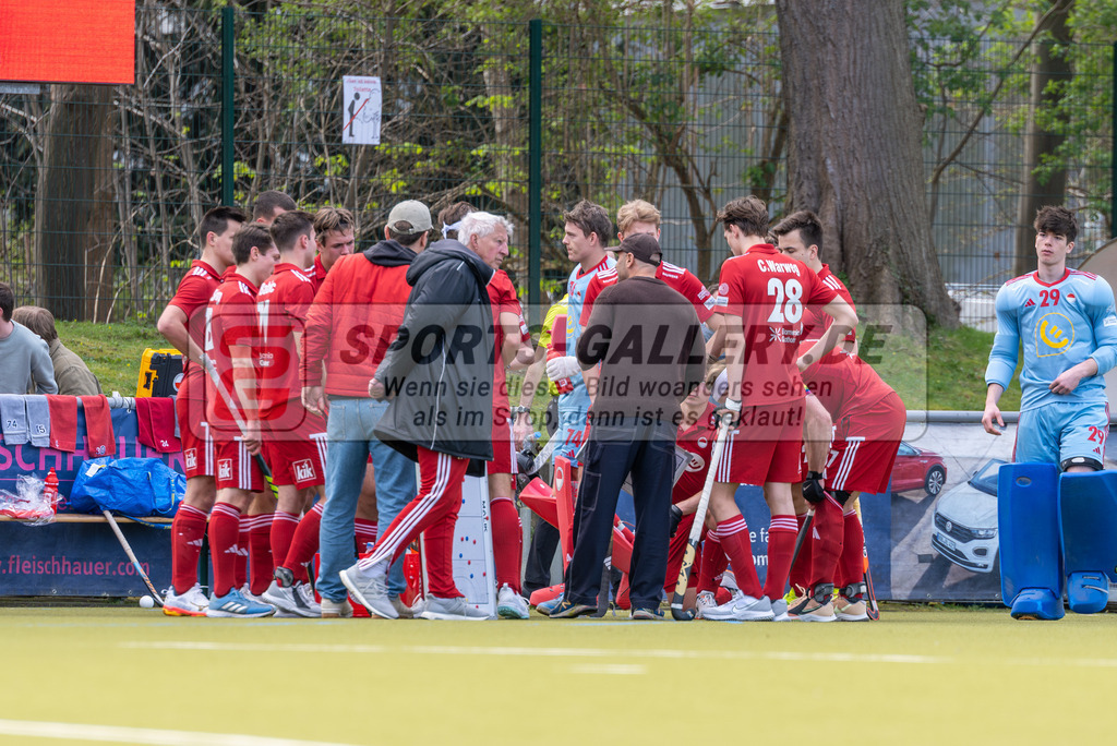 SFE_20260321_0057 | Köln, Deutschland, 21.03.26: Feldhockey 1. Bundesliga Herren zwischen Rot-Weiss Köln - Mannheimer HC im REWE Sportpark am 21.03.2026 in Köln, Deutschland. (Foto von Stephan Fehrmann)Köln, Germany, 21.03.26: Feldhockey 1. Bundesliga Herren between Rot-Weiss Köln - Mannheimer HC in REWE Sportpark at 21.03.2026 in Köln, Deutschland. (Foto from Stephan Fehrmann)