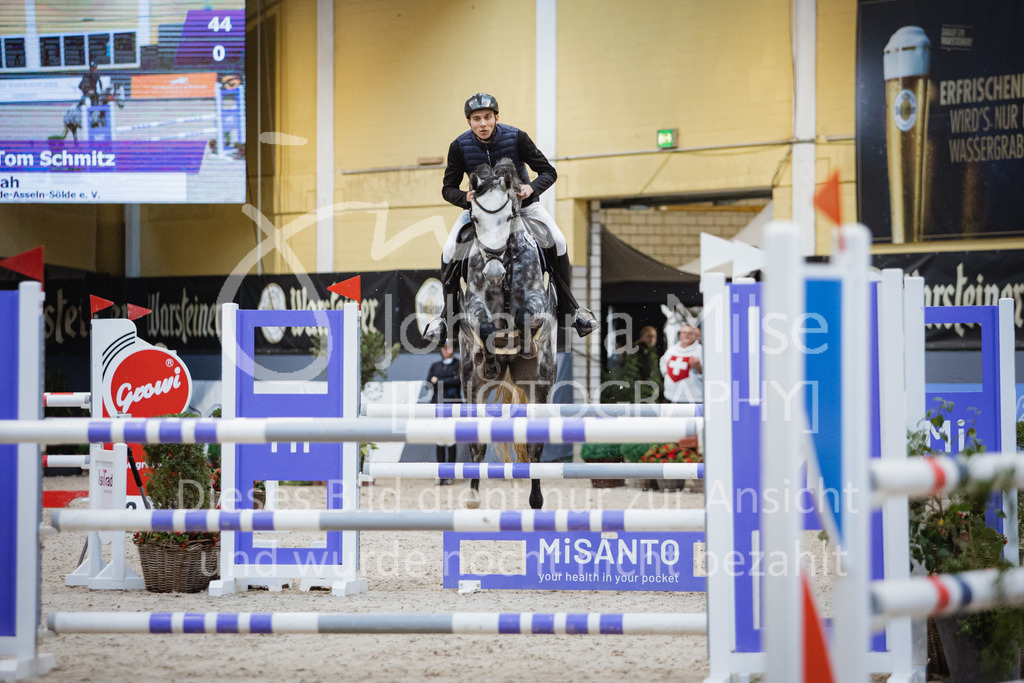221112_Warstein_L-Spr-205 | Deine schönsten Turniermomente als professionelle Fotos! Entdecke hochwertige Pferdesport-Fotografie im Online-Shop. Jetzt Fotos finden & bestellen!