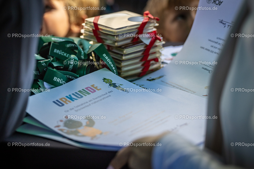 44. Kölner Brückenlauf; Koeln, 14.09.25 | Impressionen vom 44. Kölner Brückenlauf am 14.09.25 am Schokoladenmuseum in Koeln. Foto: BEAUTIFUL SPORTS/Leah Kohring