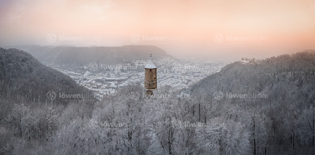 Ödenturm im Schnee bei Sonnenaufgang | löwenblicke | shop