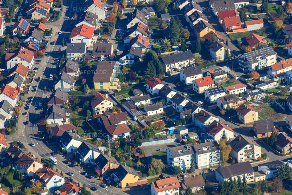 Luftbild: Mozartstr in Hagenbach im Bundesland Rheinland-Pfalz in Deutschland. Foto: IMG_35384.jpg vom 31.10.2010 durch Werner Riehm/FLY-FOTO.de