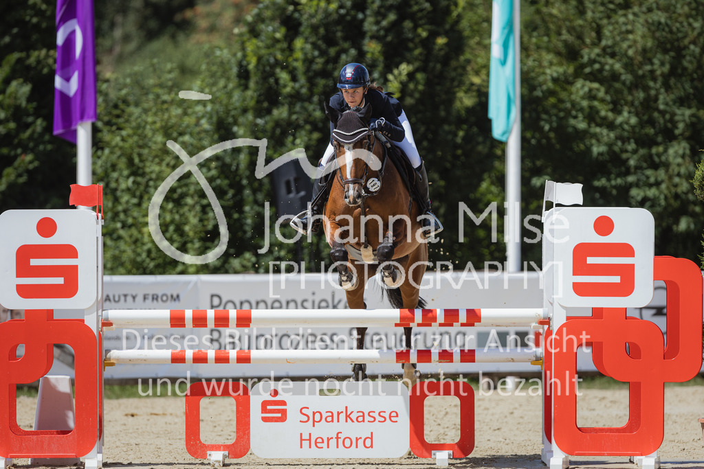 220728_BHO_BronzeTour_L-Stil_1-375 | Deine schönsten Turniermomente als professionelle Fotos! Entdecke hochwertige Pferdesport-Fotografie im Online-Shop. Jetzt Fotos finden & bestellen!