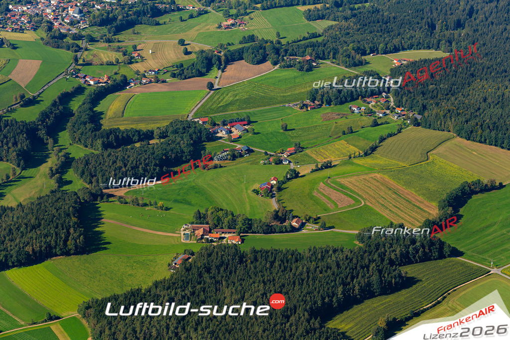 Die Luftaufnahme Schafhof - Rimbach wurde 2021 mittels Flugzeug (keine Drohne) erstellt. Hohe Auflösung -für große Poster und Wandbilder geeignet!