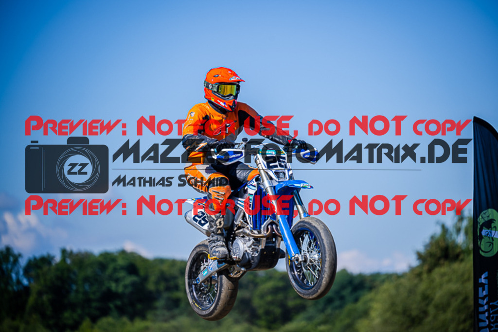 MaZZes_FotoMatrix_220904_3572 | UE40