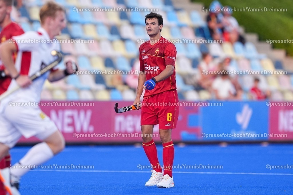 xydrx10082505043 | 10.08.2025, xydrx, Herren EuroHockey Championship 2025, Gruppenphase, Gruppe A, Spanien - Österreich, Sparkassenpark Mönchengladbach: Xavier Gispert (ESP #6)