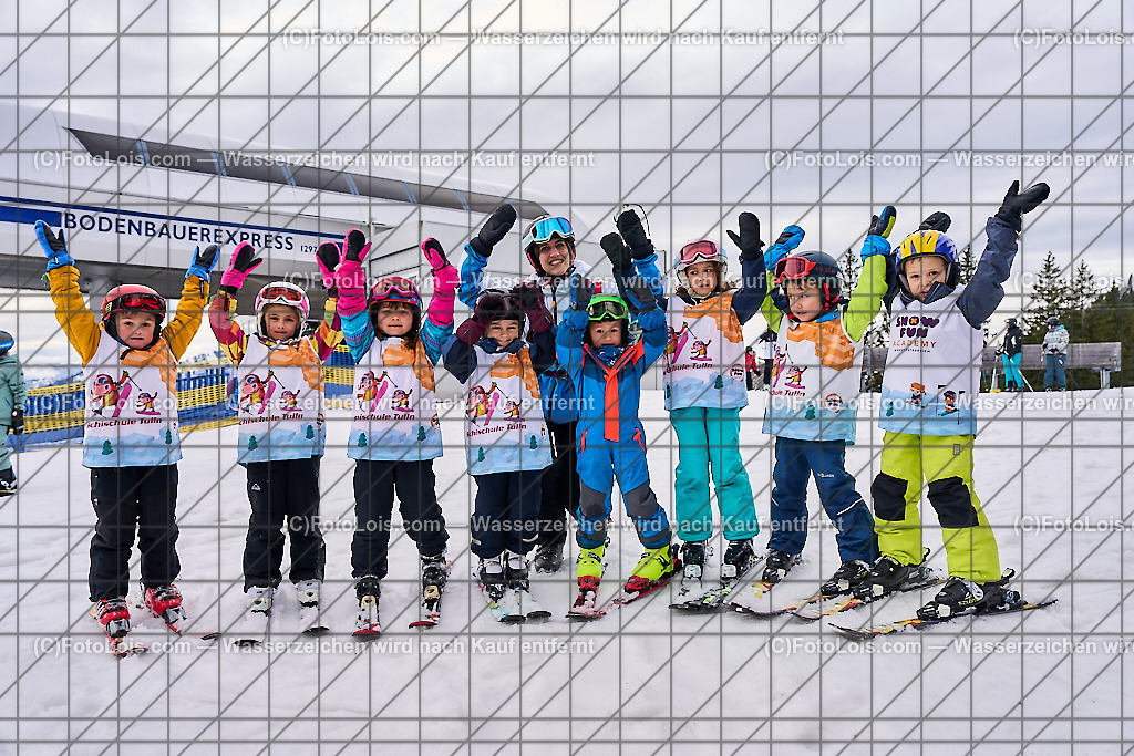 ALP5420_Schischule Haginger_Semesterkurs_Skigruppe EVA | (C)FotoLois.com, Alois Spandl. Schischule Haginger, Semesterkurs-Abschlusstag mit Rennlaufbewerb, Fr 9. Februar 2024.