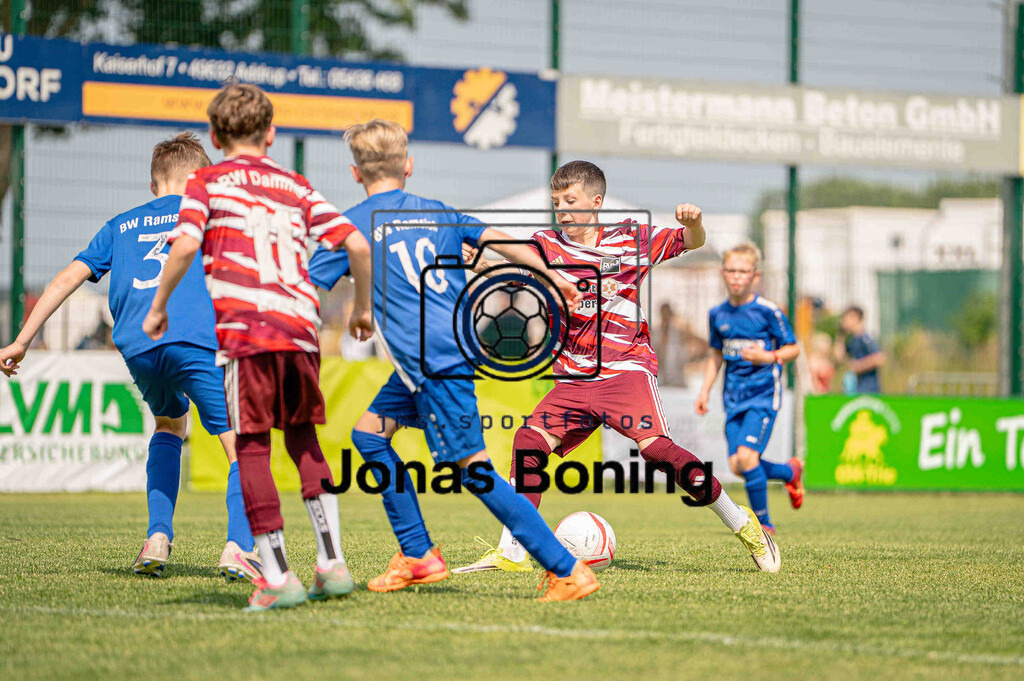 Fußball I E-Junioren I Saison 2025-2026 I OM-Cup Lüsche I Samstag  I 22522 | jns.sportfotos - Realisiert mit Pictrs.com