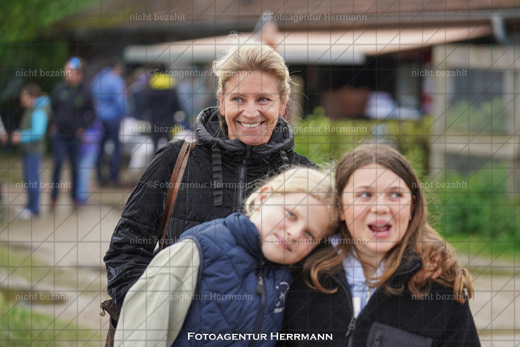 20240509-FAH02296 | Turnierbilder der Turnierfotografen Bayern, Pferdesport Fotografie, Reitsportbilder, Turnier Landberg am Lech, Turnierbilder bayern, Fotoagentur Herrmann