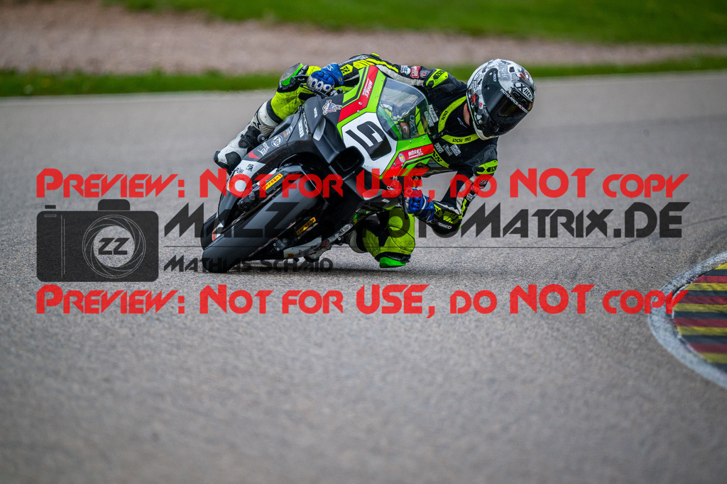MaZZes_FotoMatrix_240503_6007705_0910 | STK1000
